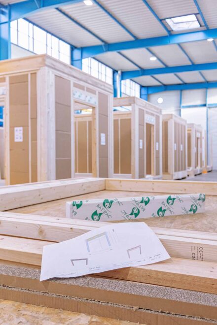 Construction extension bois atelier conception