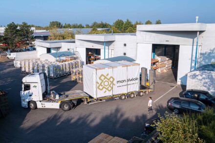 Construction extension bois atelier convoi