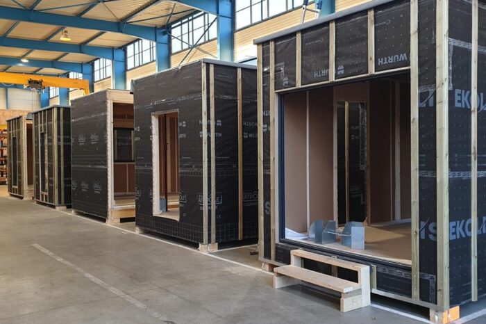 Construction extension bois atelier isolant carton IPAC