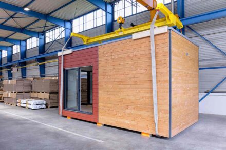 Construction extension bois atelier levage